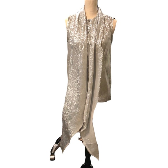 MARC JACOBS FOR BERGDORF GOODMAN SILVER SILK LAMÉ TOP - Picture 13 of 16